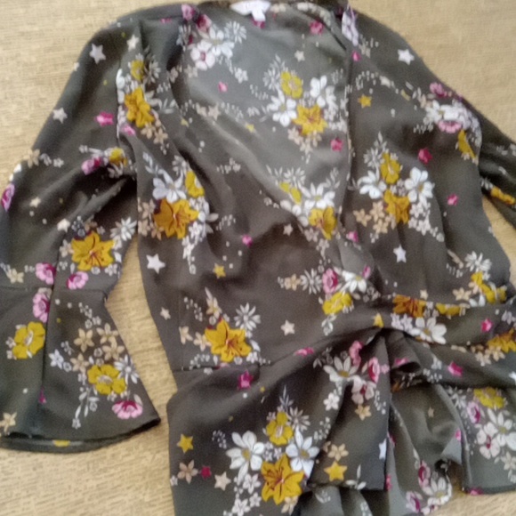 Open blouse sz Small - Picture 2 of 4